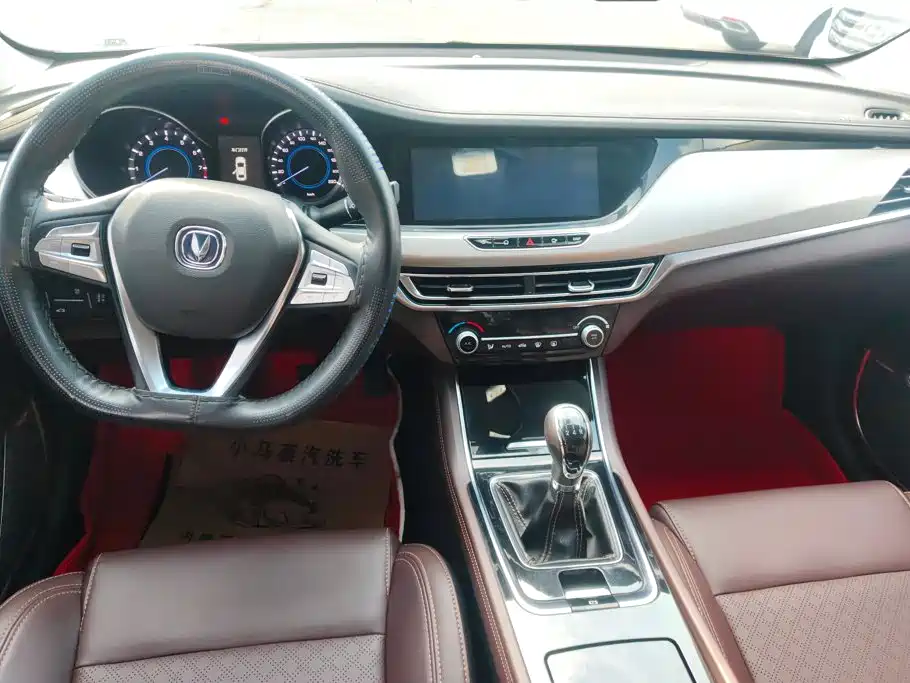 Changan Eado 2018 2018 1.6L GDI Manual Premium