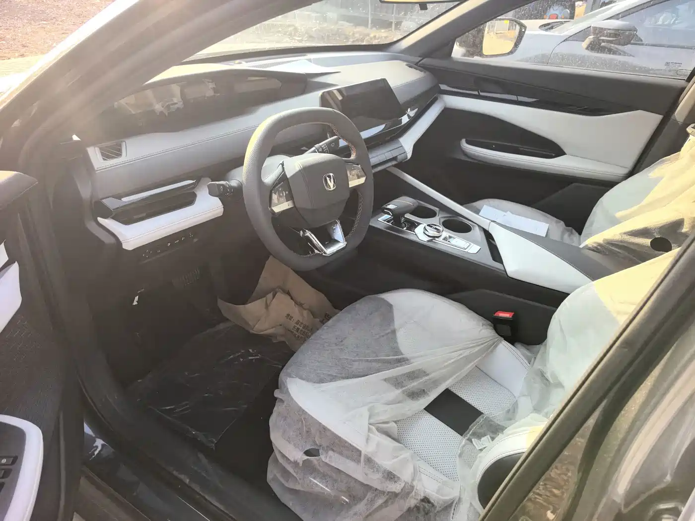 Changan UNI-V iDD 2026 2024 Blue Whale Smart iDD 136km Smart Cool