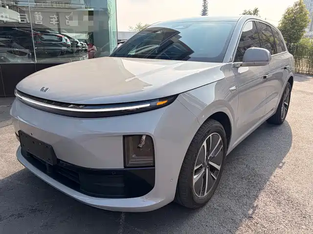 Li Auto L6 2024
