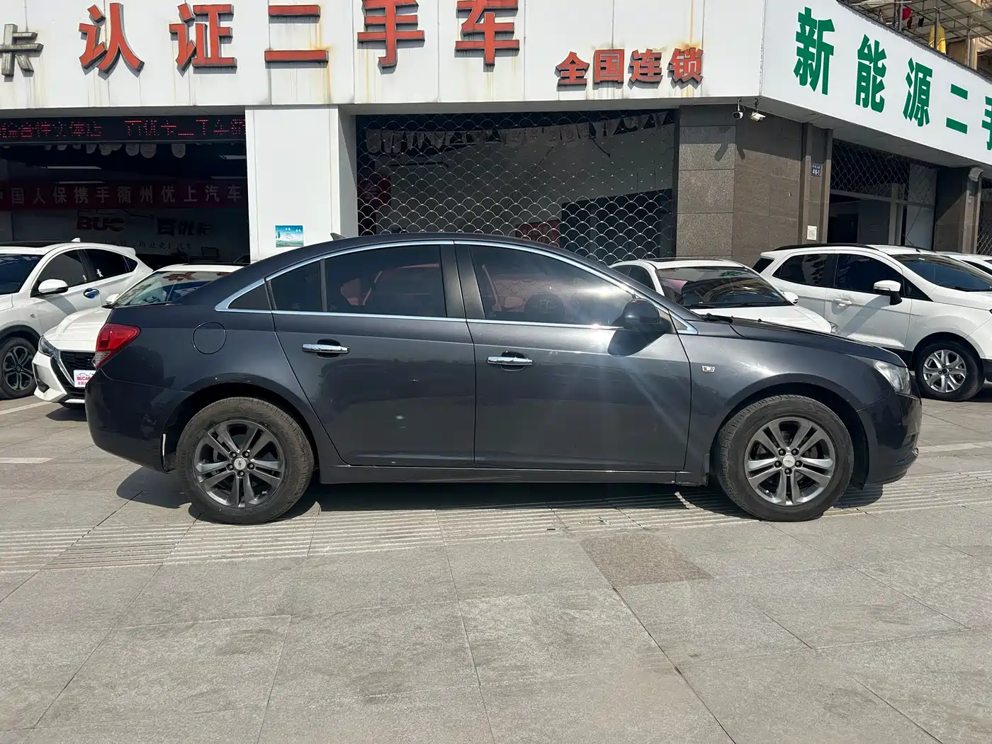 Chevrolet Cruze 2013 1.6L SL MT фото 3