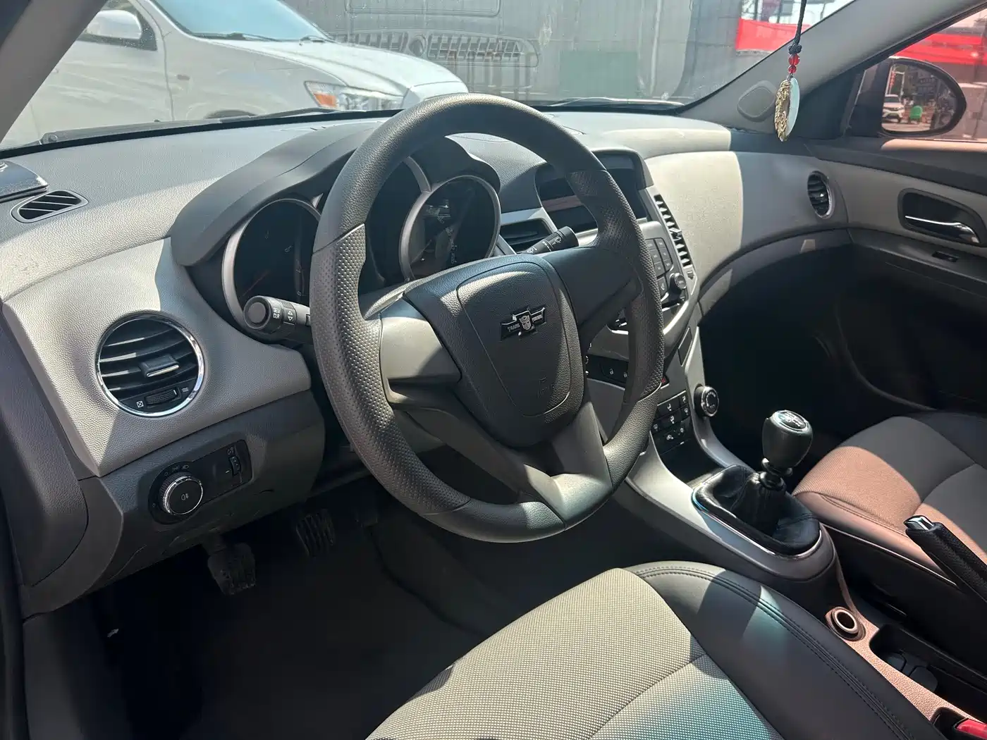 Chevrolet Cruze 2013 1.6L SL MT фото 11