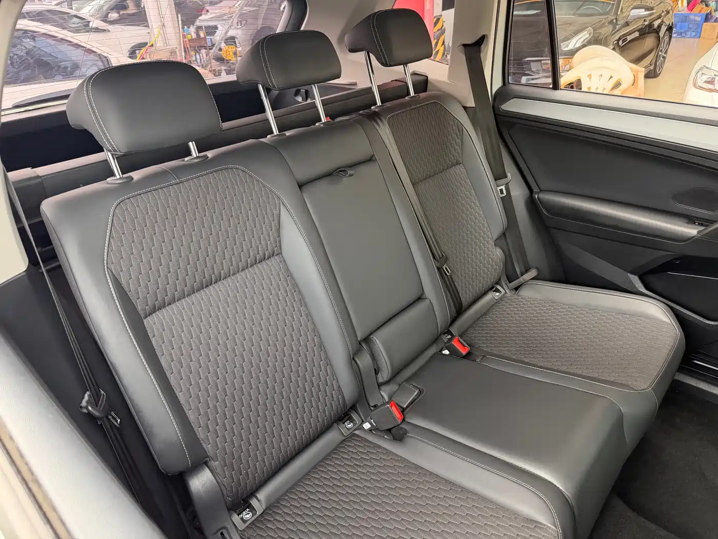 Volkswagen Tiguan L 2019 330TSI Automatic 2WD Trend Edition China VI фото 16