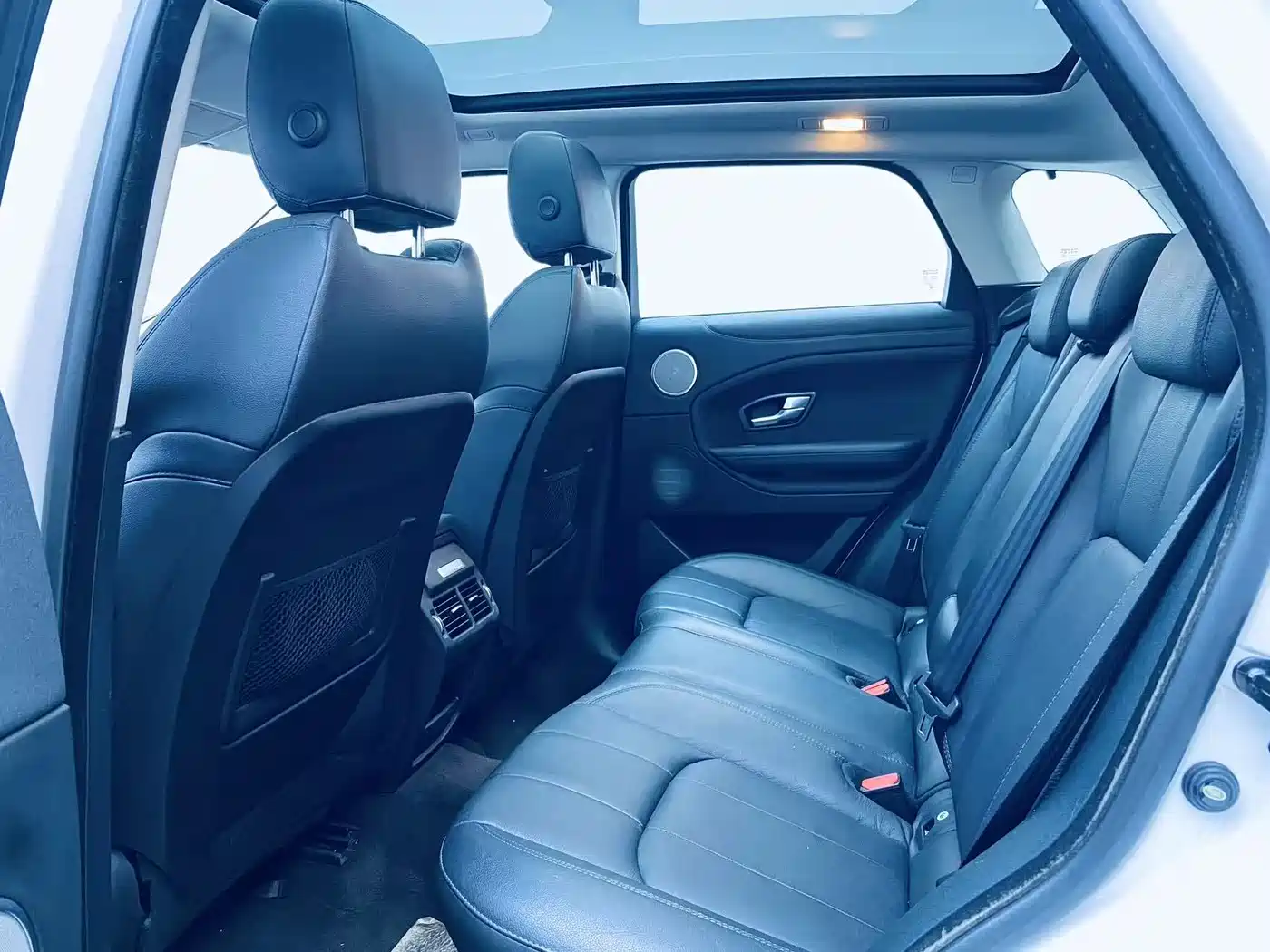 Land Rover Range Rover Evoque 2018 240PS PURE Trend фото 11