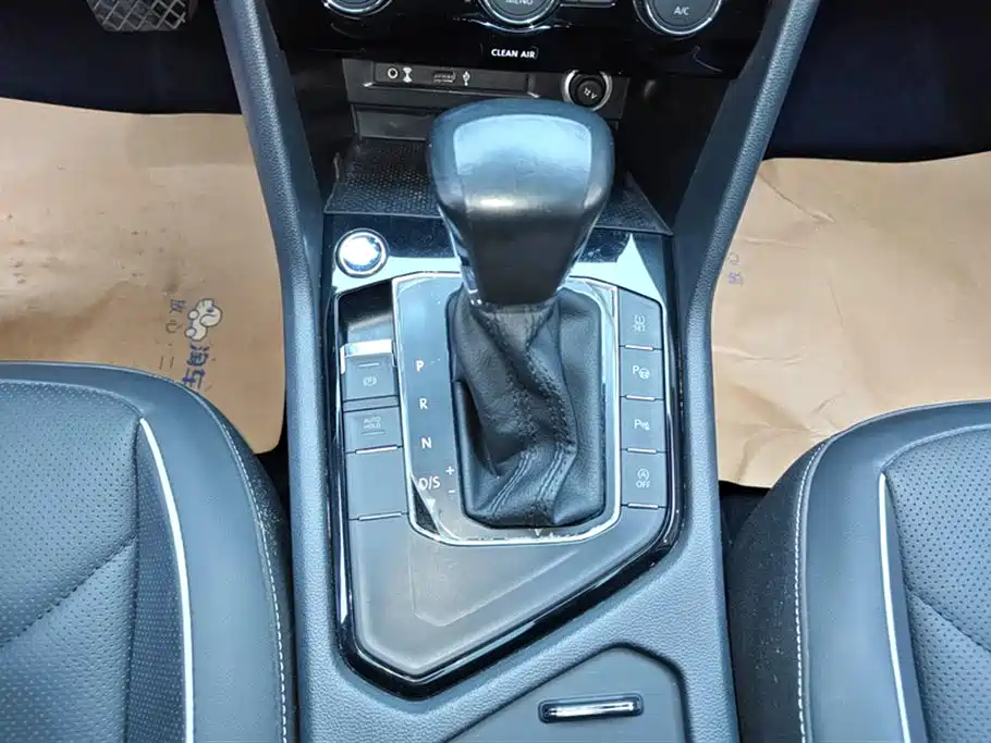 Volkswagen Tiguan L 2017 330TSI Automatic 2WD Flagship Edition фото 16