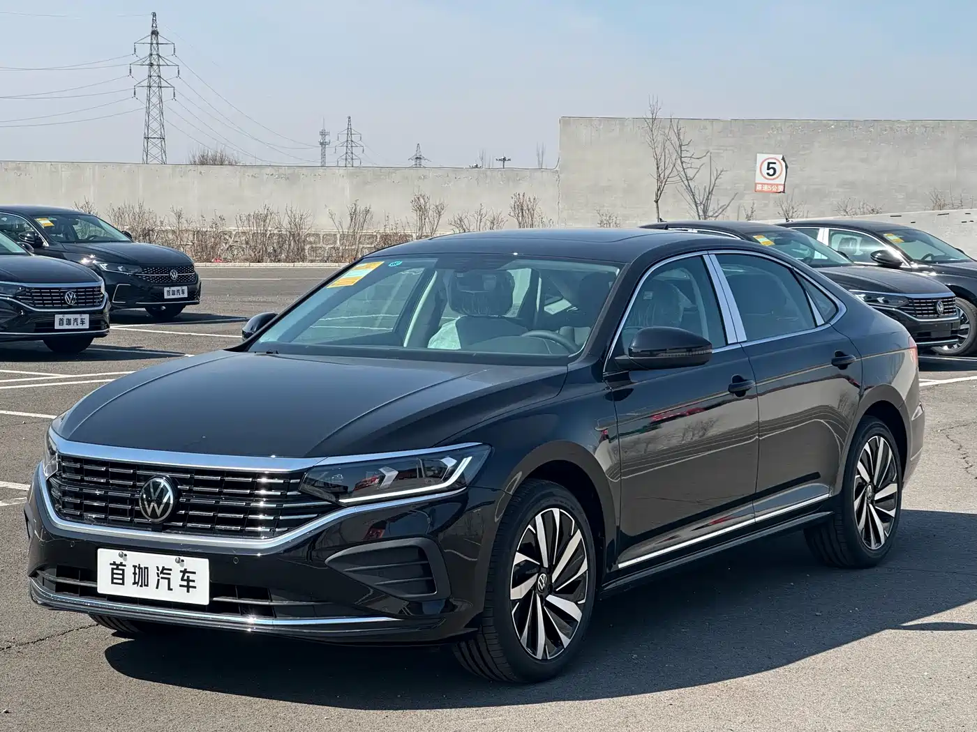 Volkswagen Passat 2026 Outstanding Edition 330TSI Elite Version