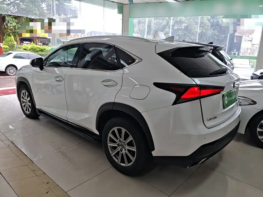Фото 5 - Lexus NX