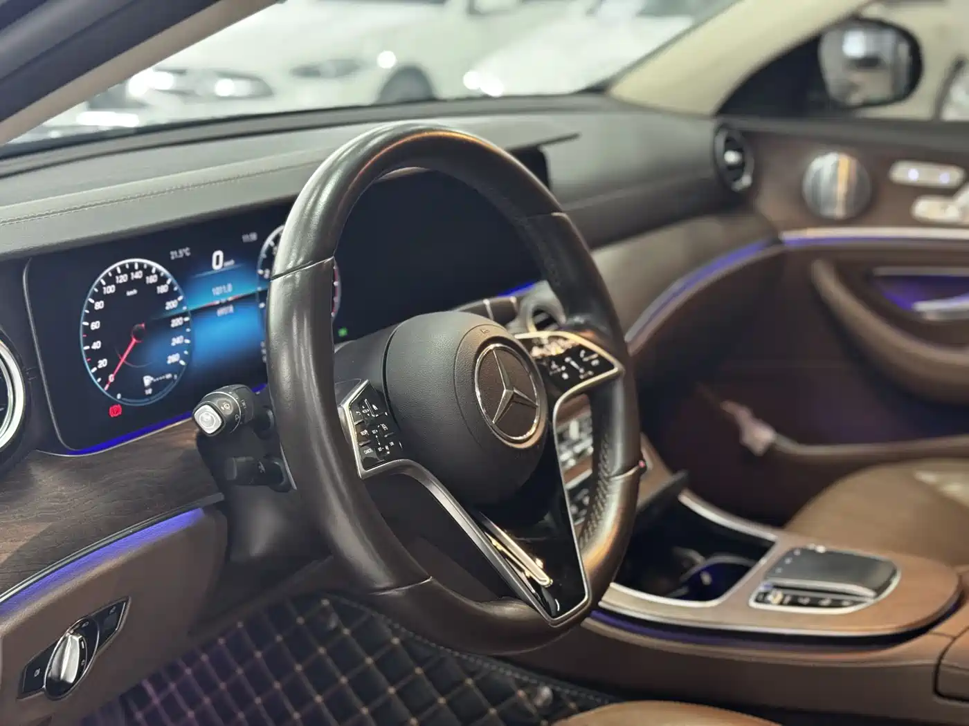 Mercedes-Benz E-Class 2021 E 300 L Luxury фото 7