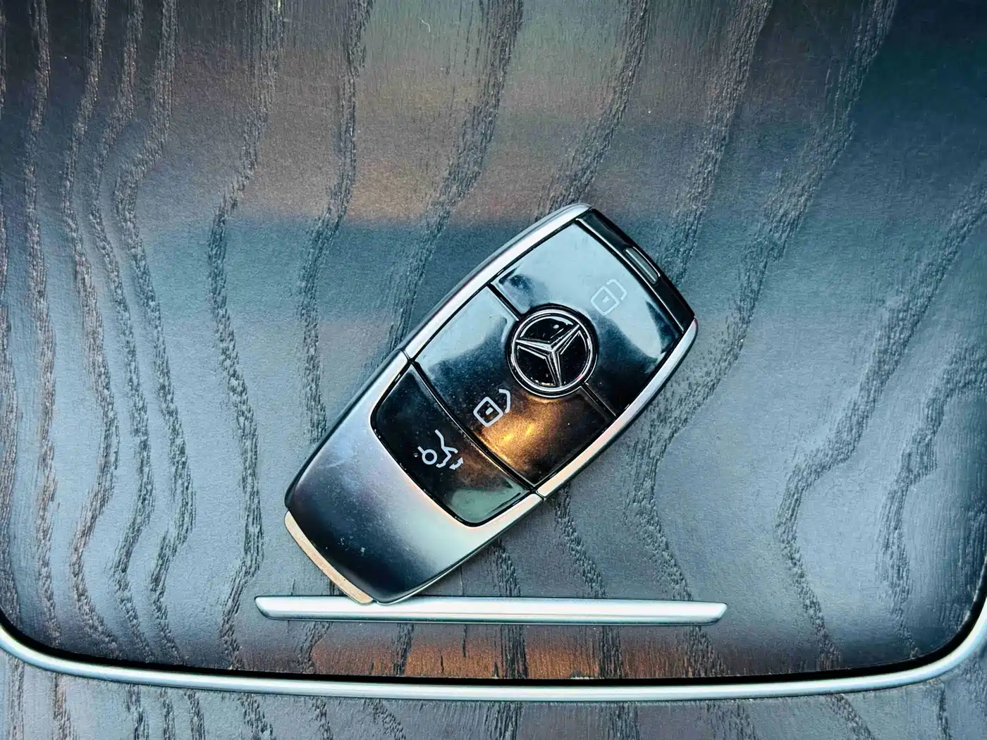 Mercedes-Benz E-Class 2019 E 200 L Sport фото 9