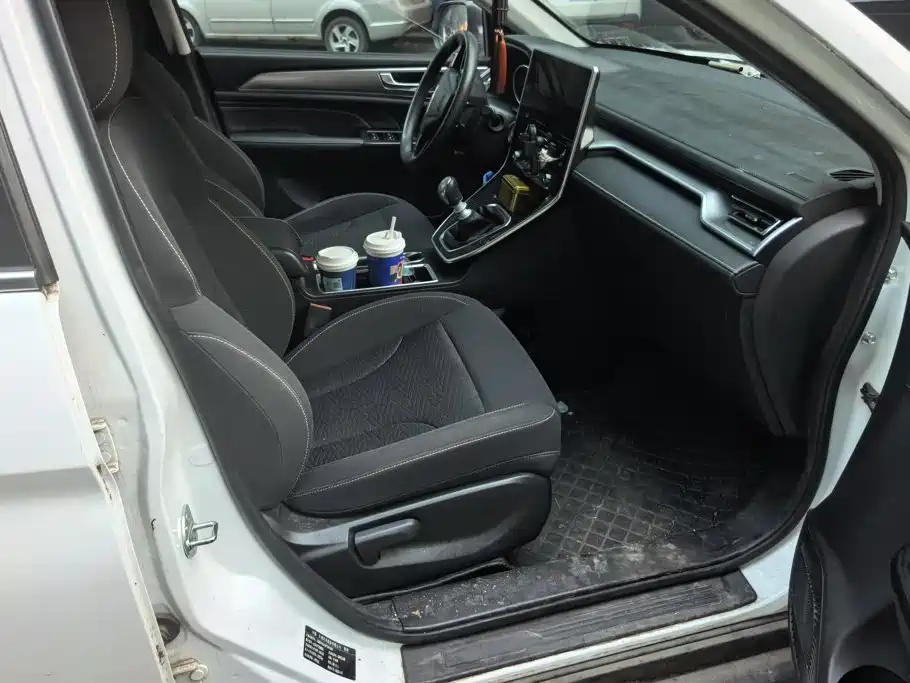 Haval M6 2024 2023 PLUS 1.5T Manual Elite Smart Connect