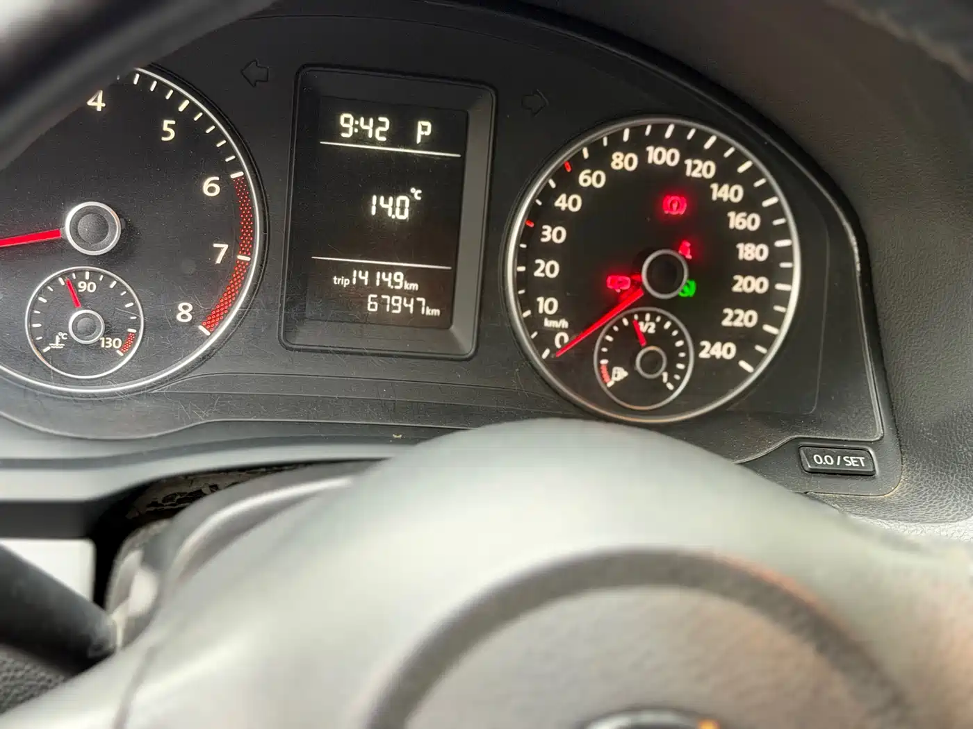Volkswagen Sagitar 2011 1.6L Automatic Fashion фото 8