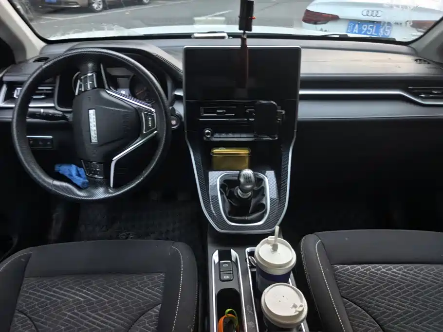 Photo 12 - Haval M6