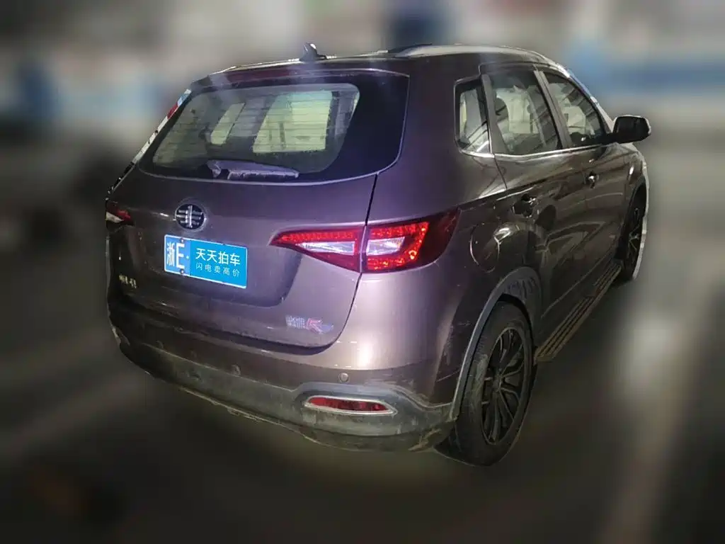 FAW Senya R7 2016 2016 1.6L Manual Luxury