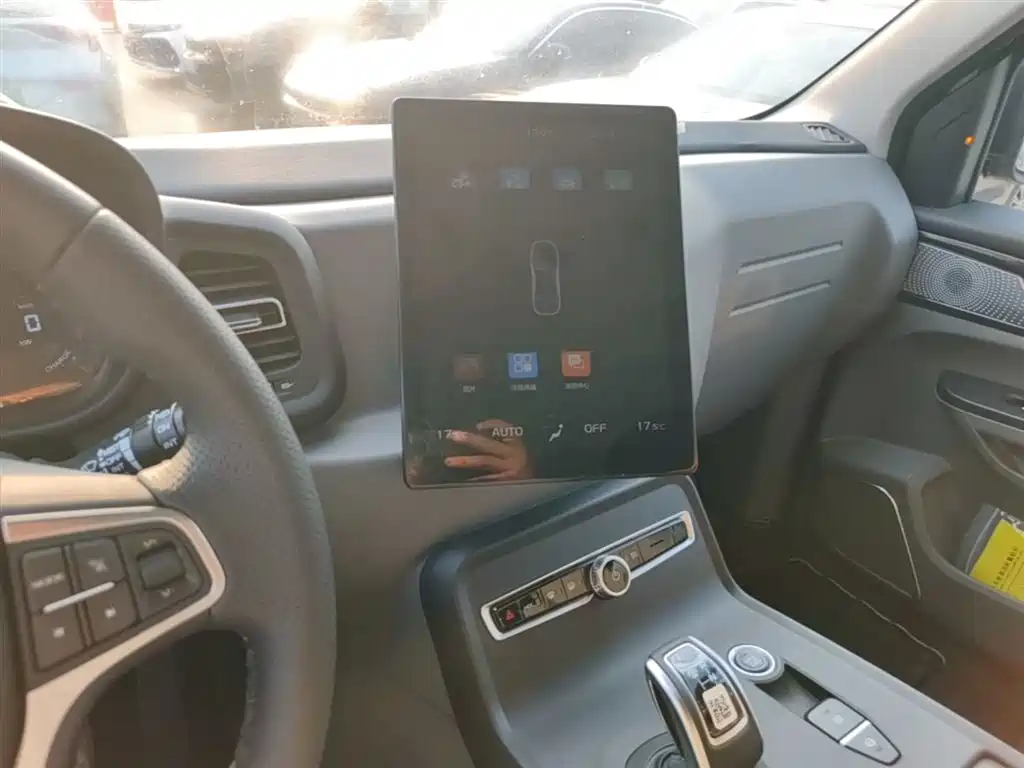 LEVC TX 2024 2023 TX5 Extended Range Travel Edition