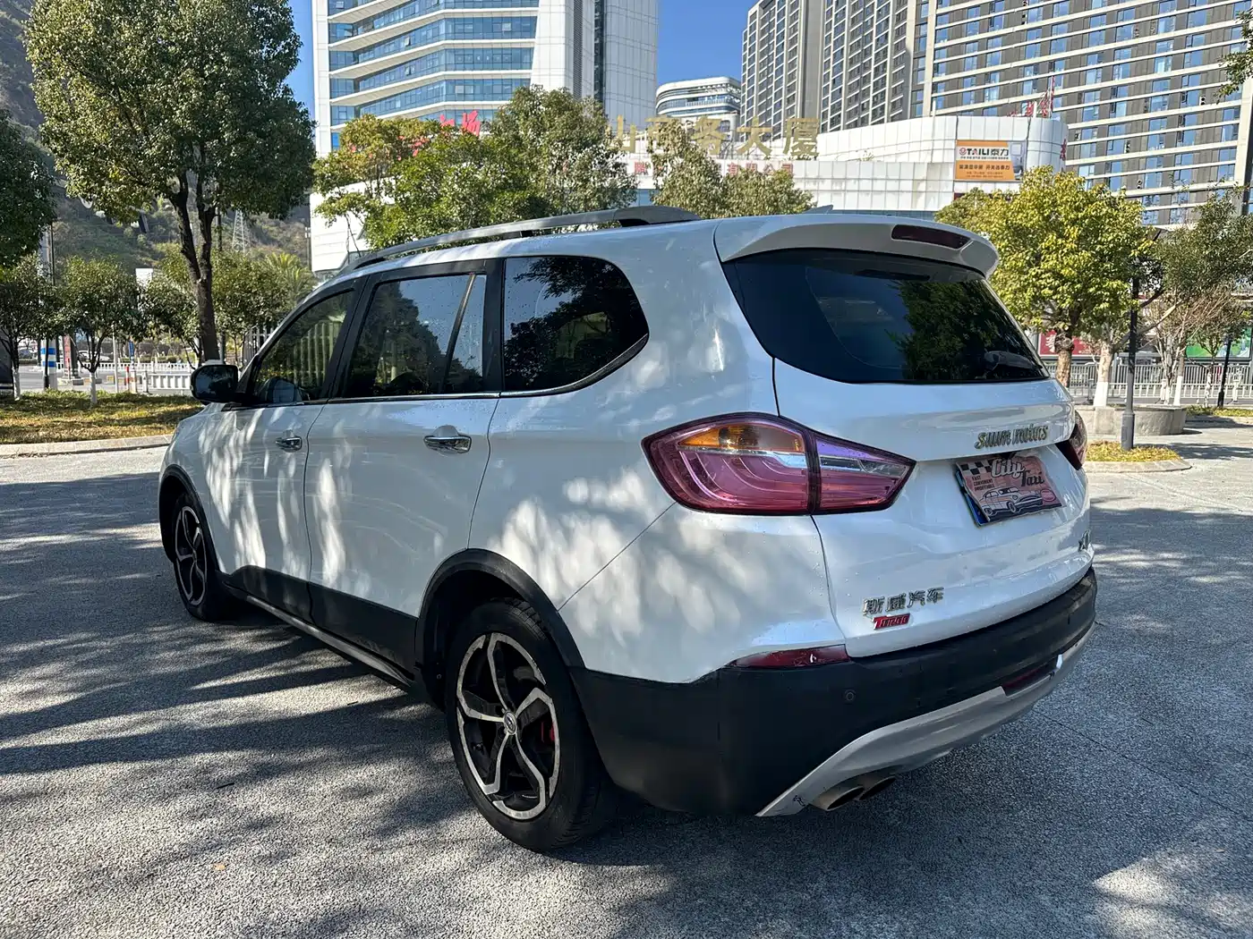 SWM Motor SWM X7 2019 2018 1.5T Auto Smart Enjoy 7-seater