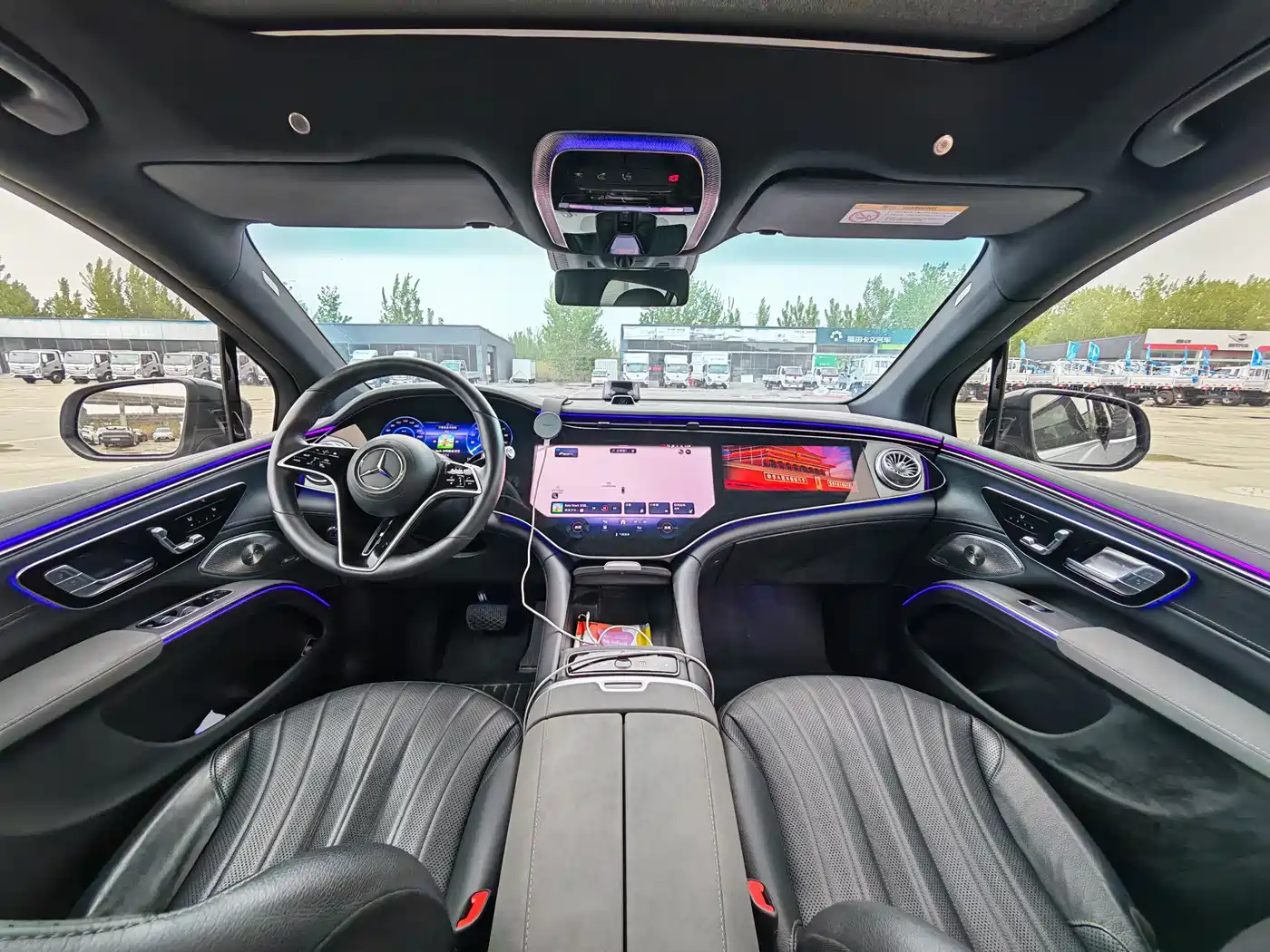 Mercedes-Benz EQS SUV 2023 450+ фото 9