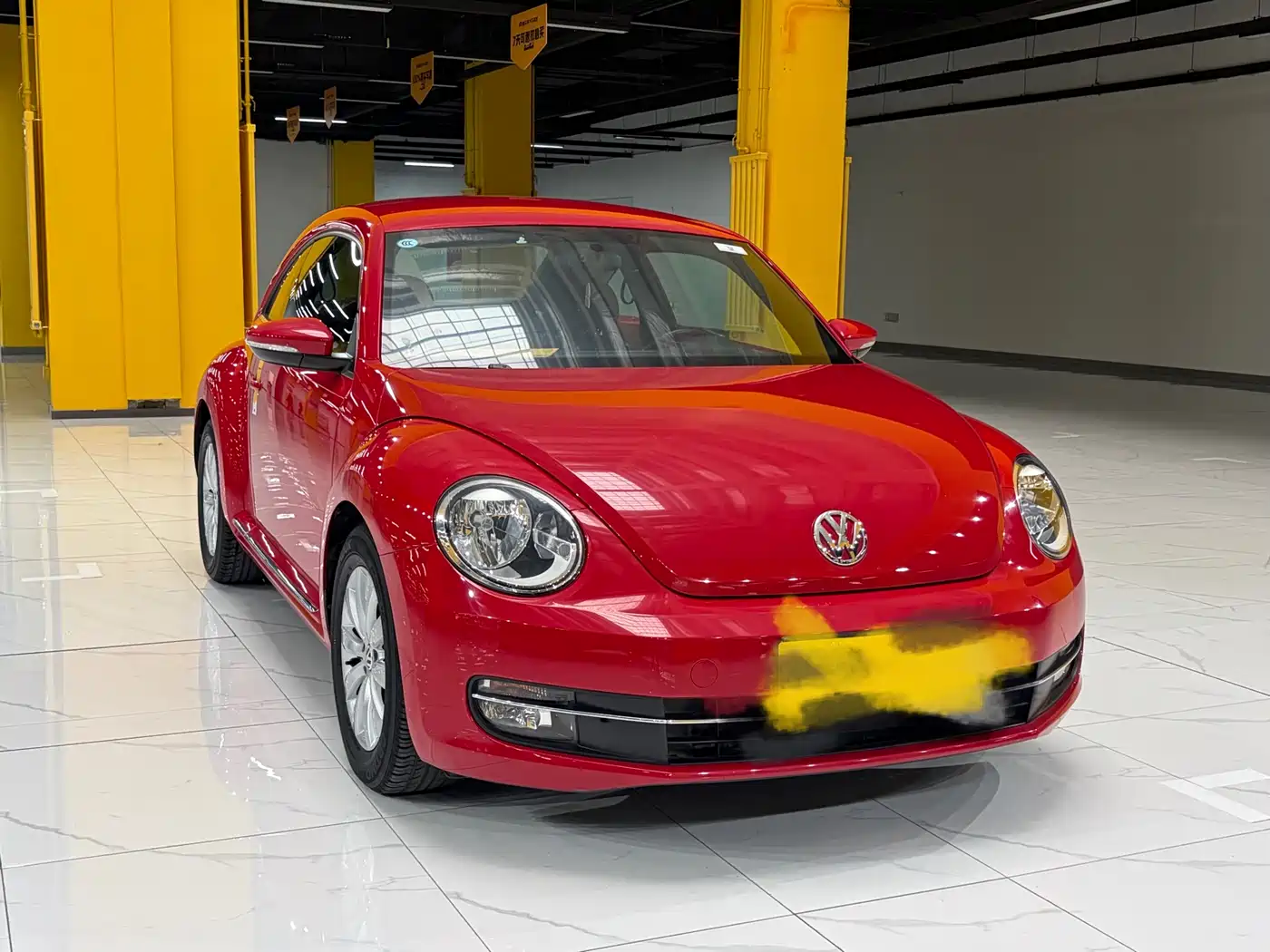 Volkswagen Beetle 2014 1.4TSI Fashion Edition фото 2