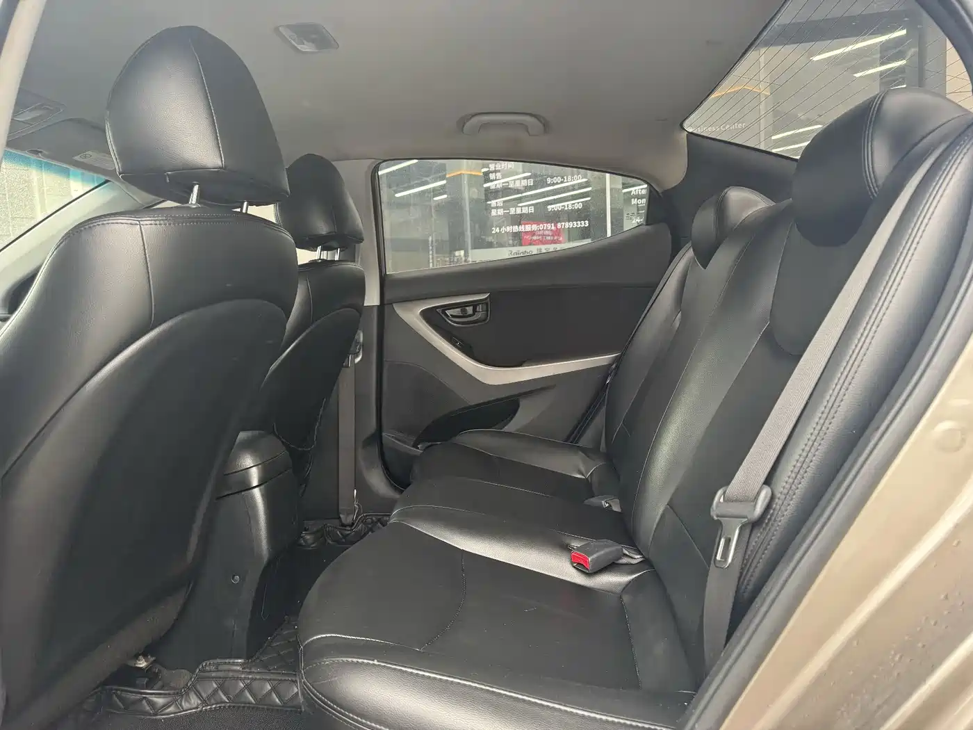 Hyundai Langdong 2012 1.6L Automatic Fashion фото 14