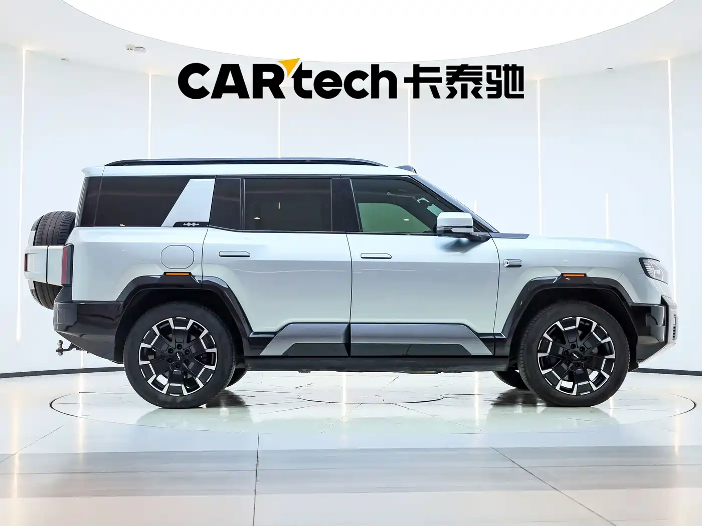 Fang Cheng Bao Leopard 8 2025 2025 Zhiyong Flagship 6-Seater