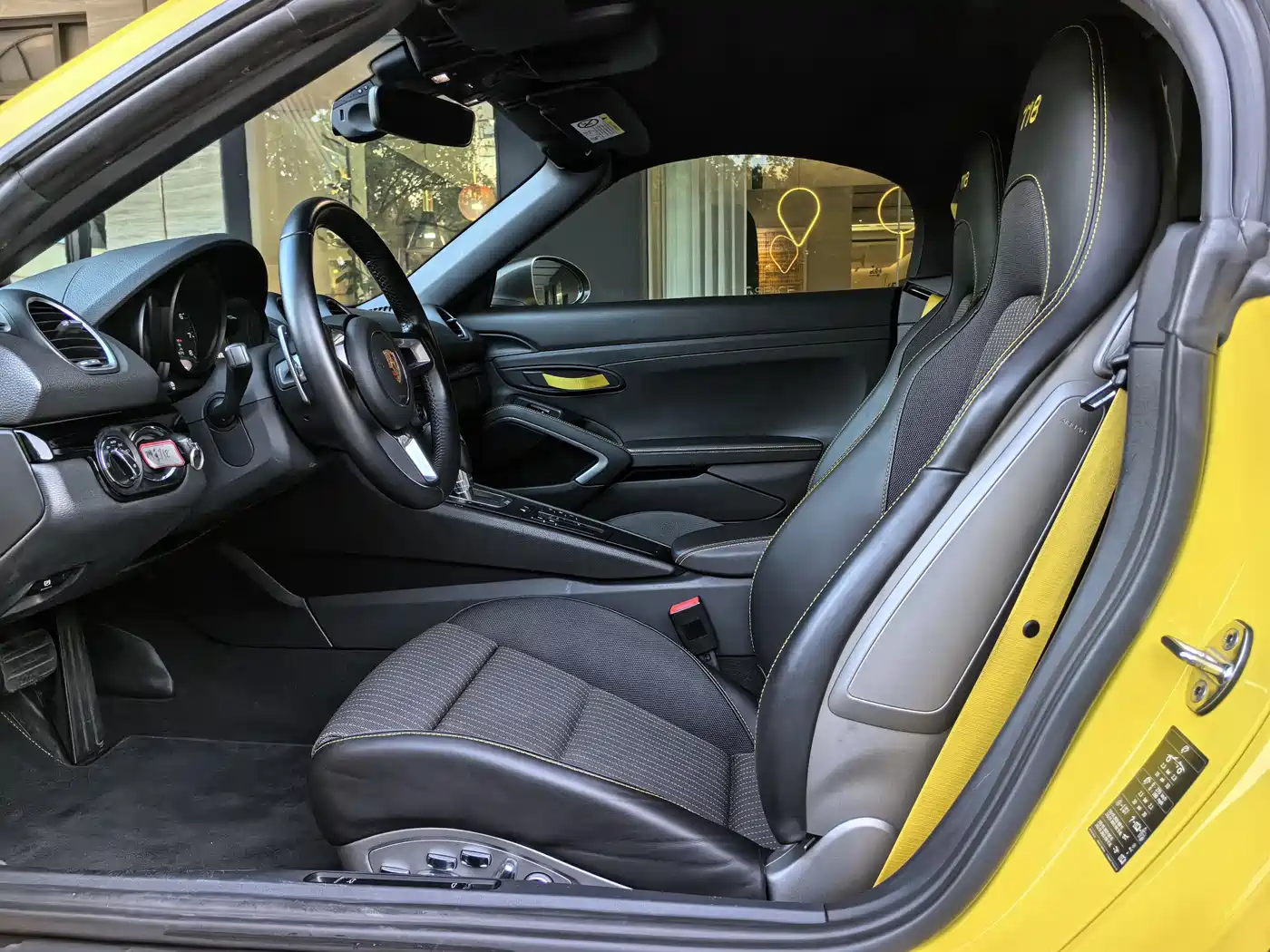 Porsche 718 2019 Boxster T 2.0T фото 6