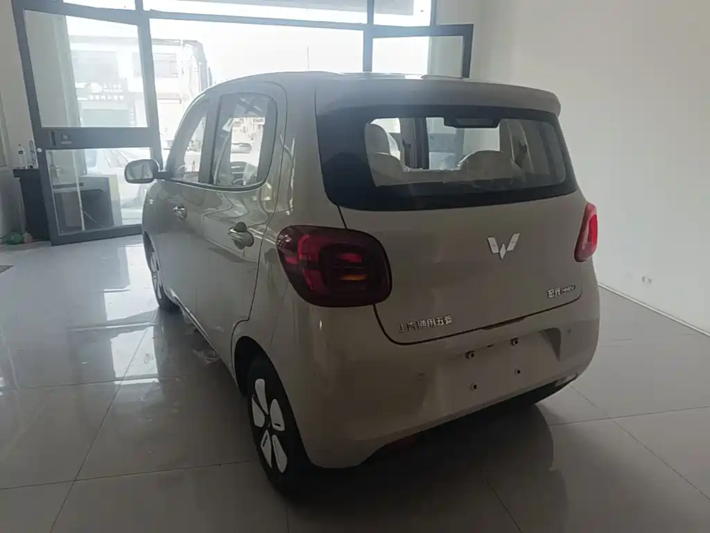 Wuling Motors Hongguang MINIEV 2026 2025 4-Door Advanced