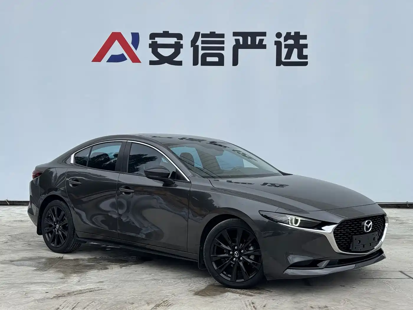 Photo 3 - Mazda Mazda 3