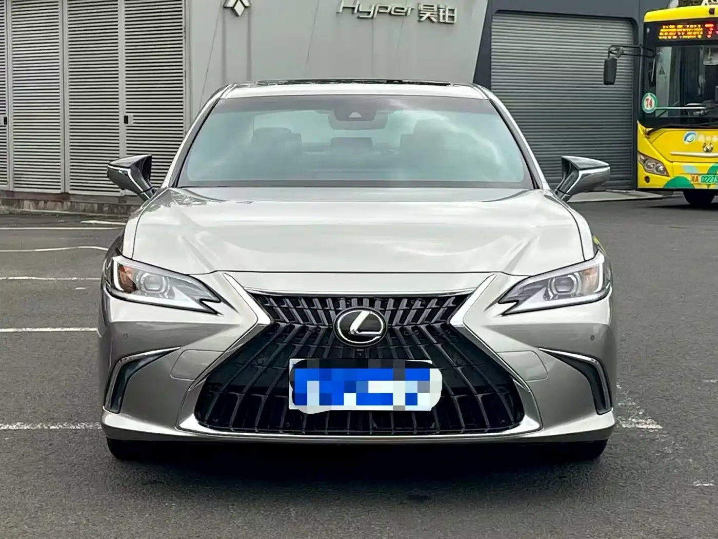 Lexus ES 2022 200 Excellence Edition фото 2