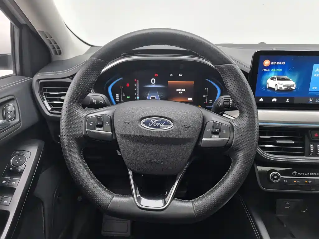 Ford Focus 2022 2021 Sedan EcoBoost 180 Auto Trend