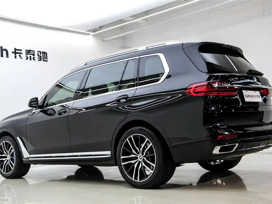 BMW X7 2020 xDrive40i Leading Luxury Package фото 7