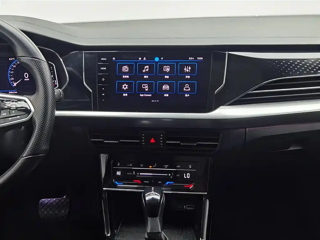 Volkswagen Passat 2022 330TSI Luxury Edition фото 12