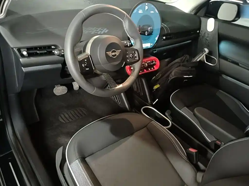 MINI Electric MINI COOPER 2024 2024 456km COOPER E Classic