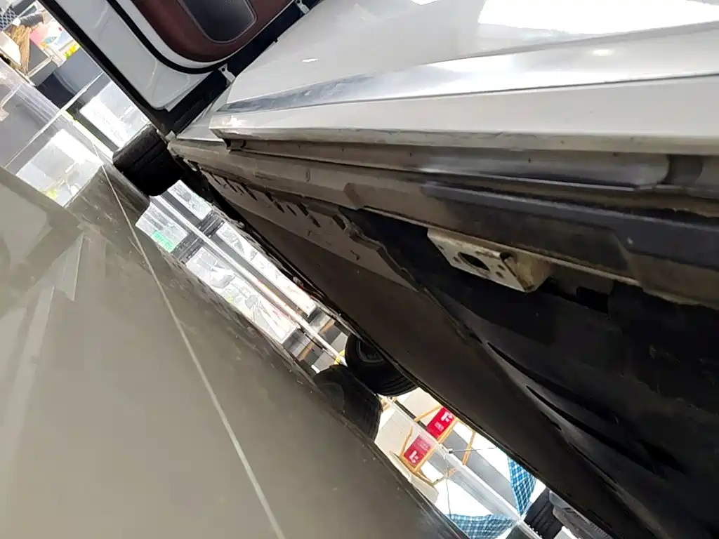 BYD Xia 2025 2025 DM-i 1.5T 180km Surpass Edition