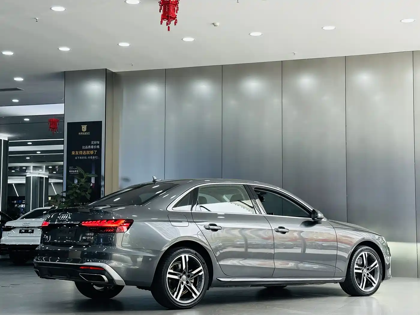 Audi A4L 2020 40 TFSI quattro Luxury Dynamic фото 7