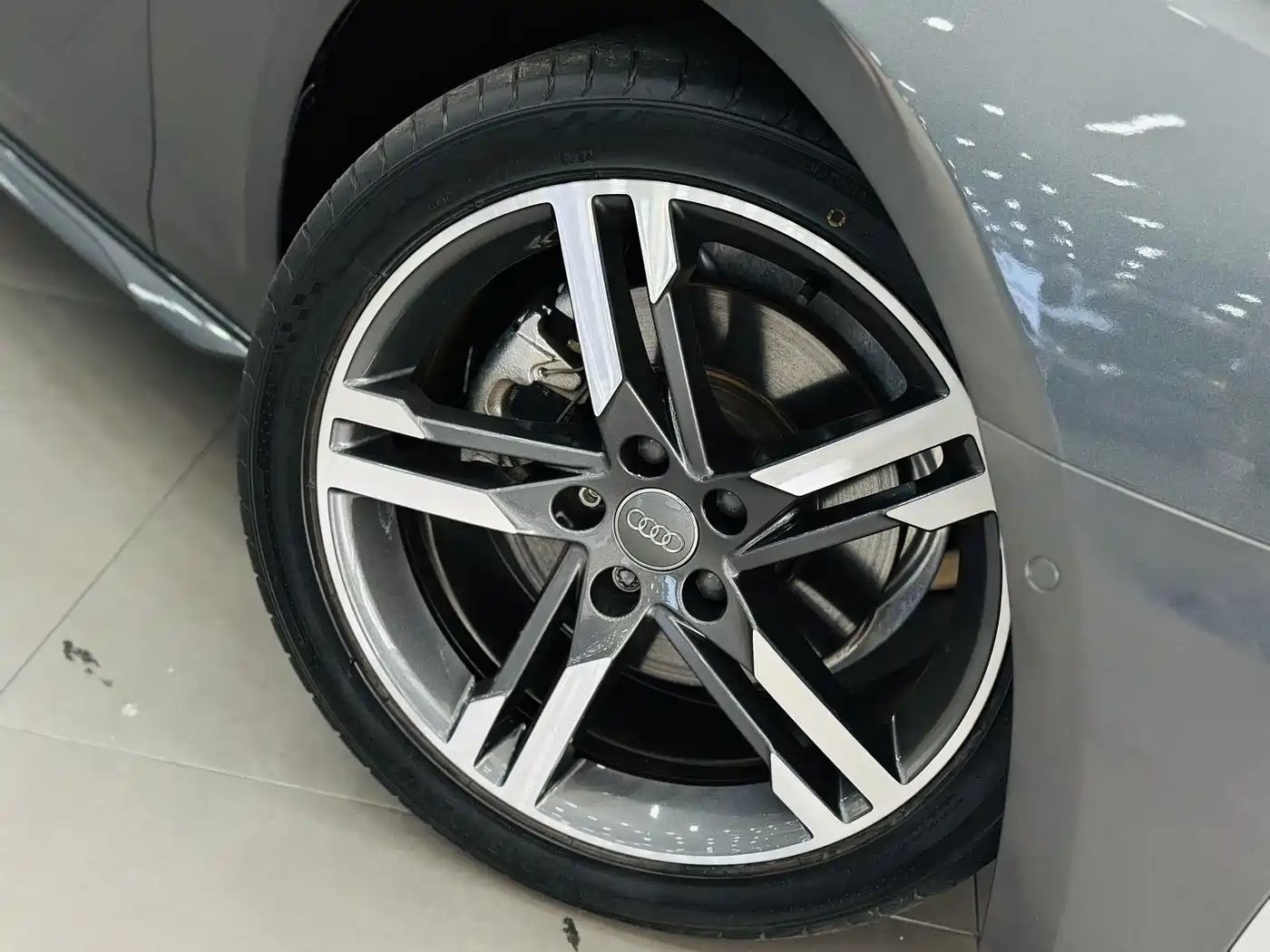 Audi A4L 2020 40 TFSI quattro Luxury Dynamic фото 10