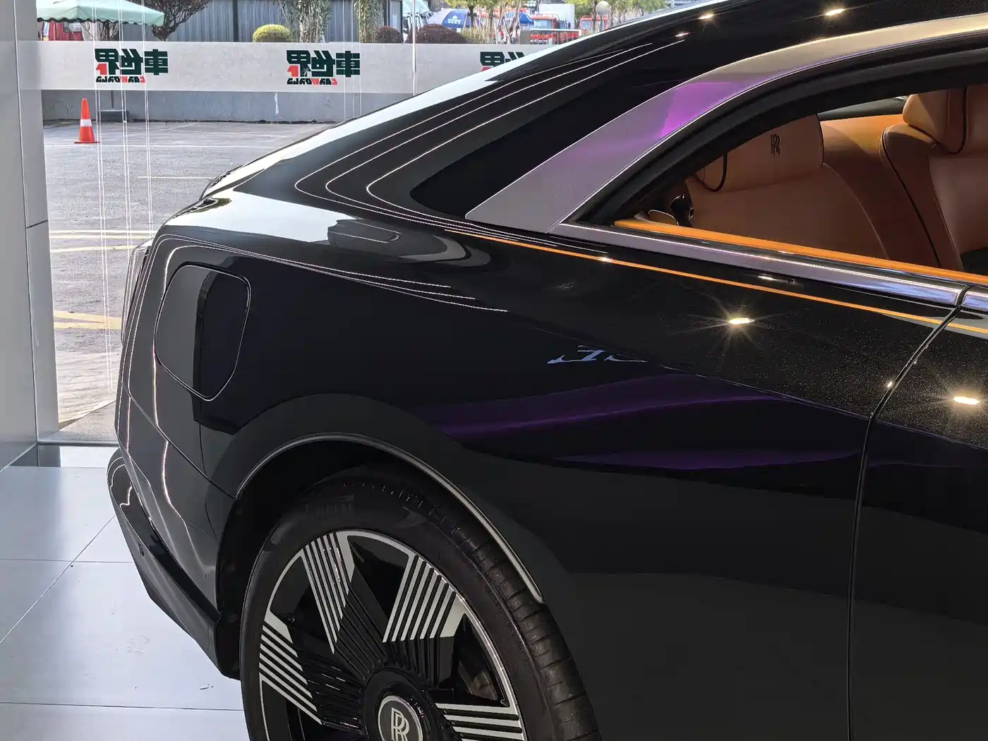 ROLLS-ROYCE CHTHONIC