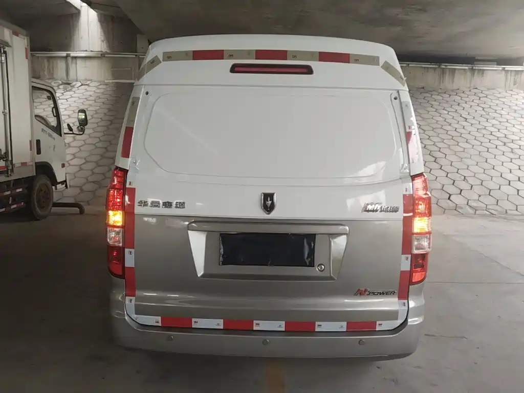 Jinbei New Hiace X30L 2022 2021 1.5L Fortune Non-AC Version Van China VI SWC15M