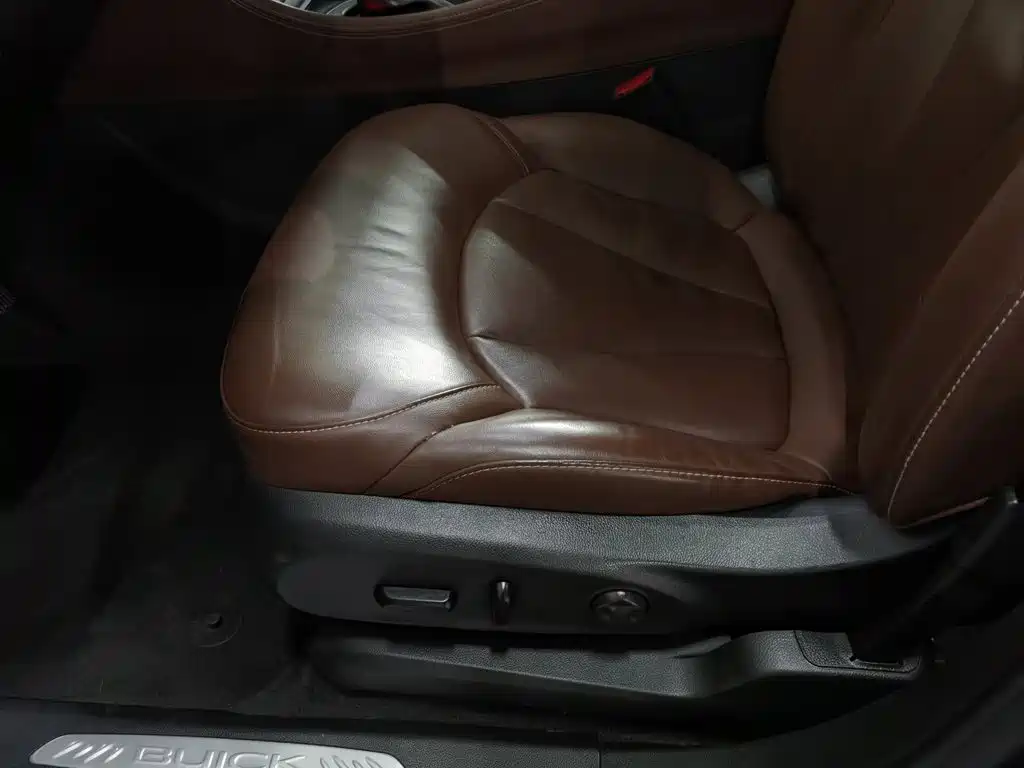 Фото 20 - Buick Envision Plus