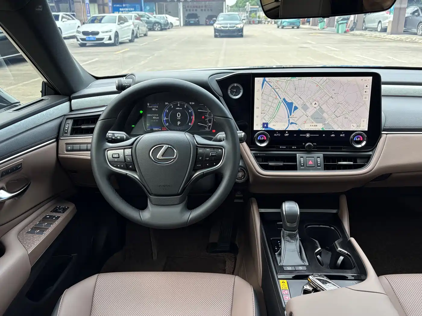 Lexus ES 2026 2025 200 Ultimate Edition