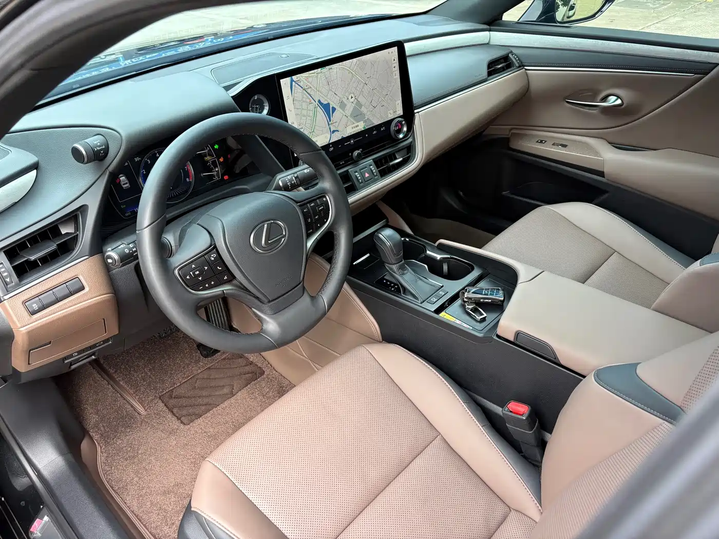 Lexus ES 2026 2025 200 Ultimate Edition