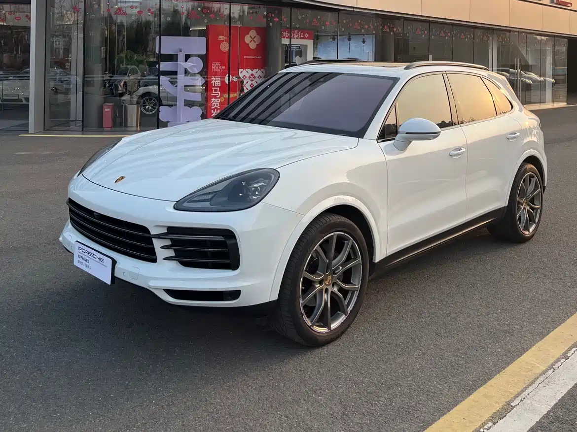 PORSCHE CAYENNE