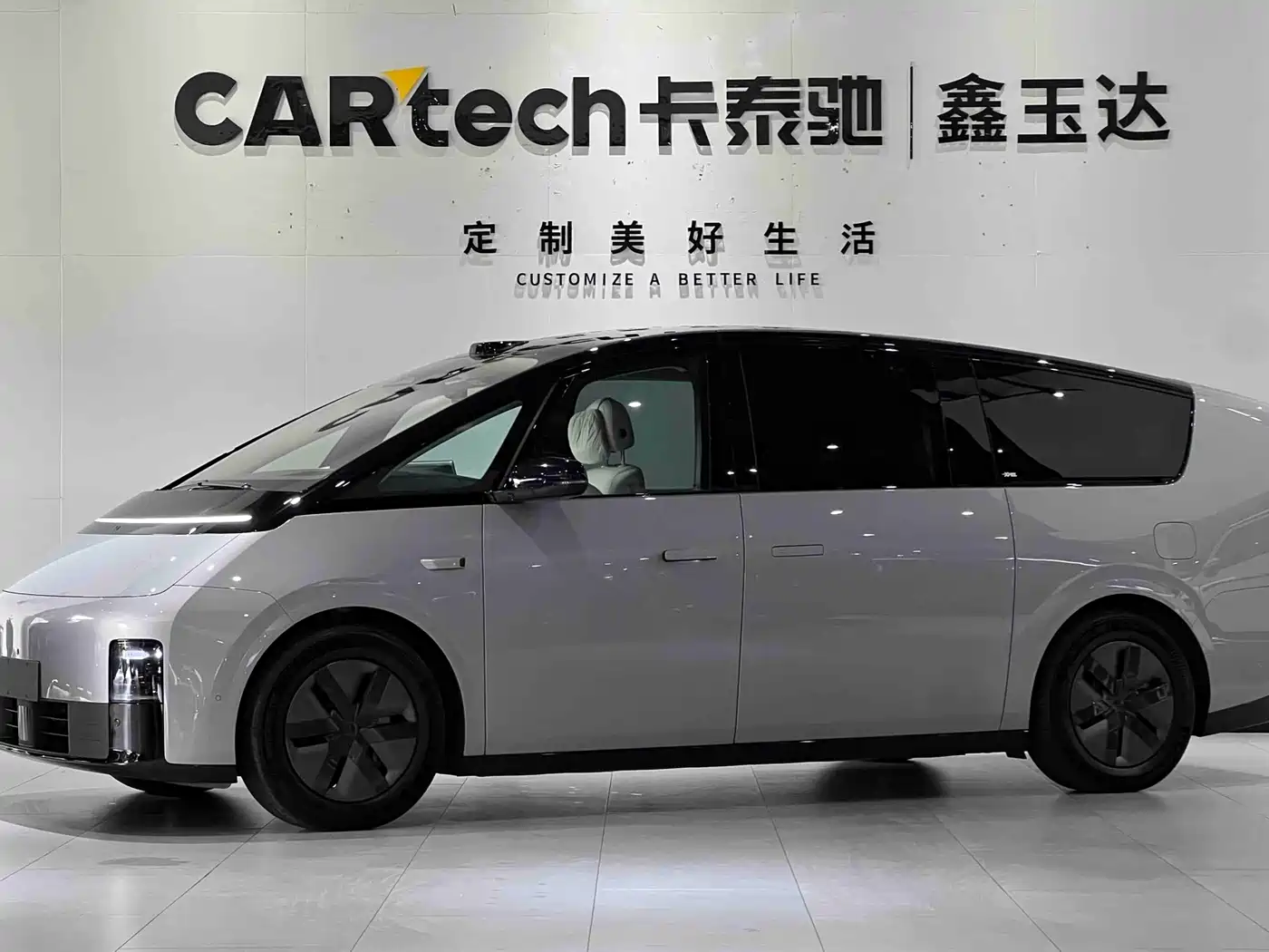 Li Auto MEGA 2025