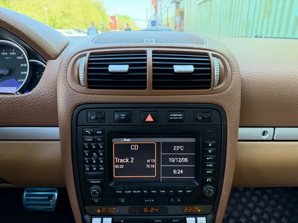 Фото 6 - Porsche Cayenne