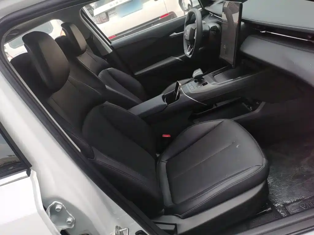 Changan Eado 2026 2025 Blue Whale 1.5T 500Bar Premium