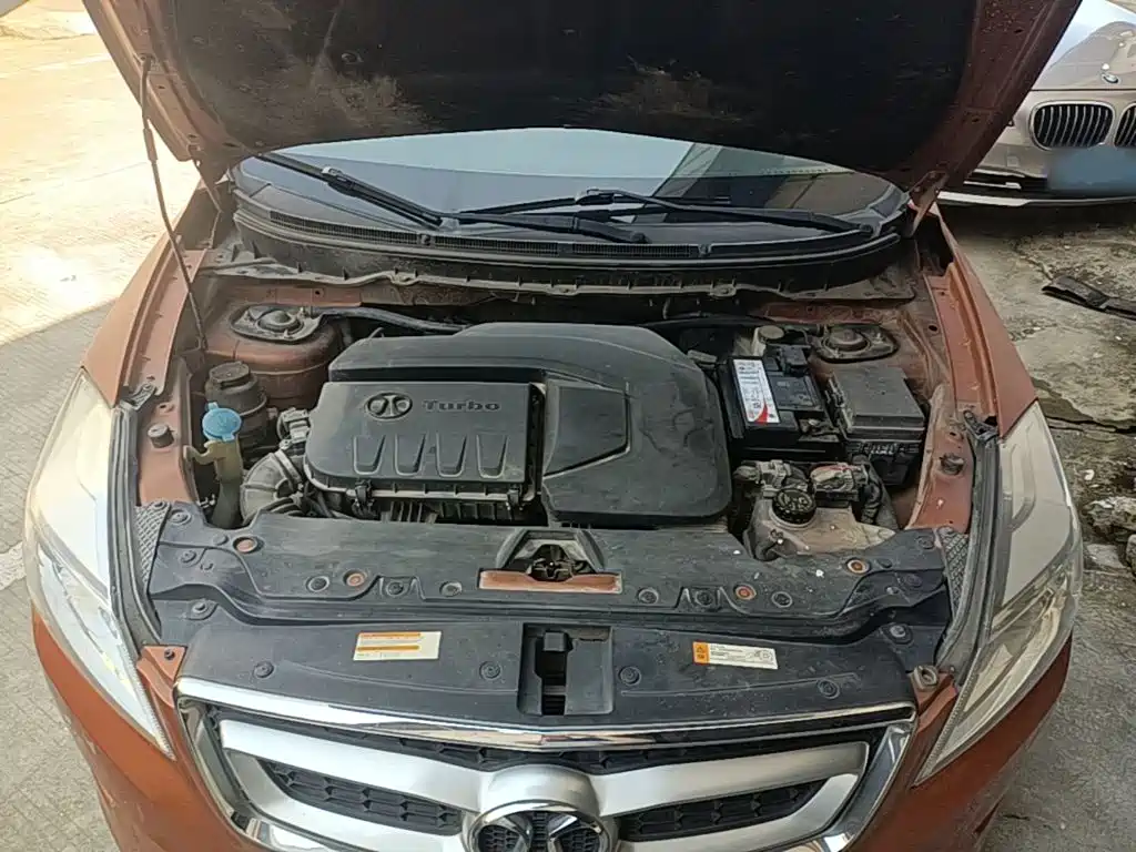 BAIC Senova X65 2016 2015 2.0T Automatic Elite