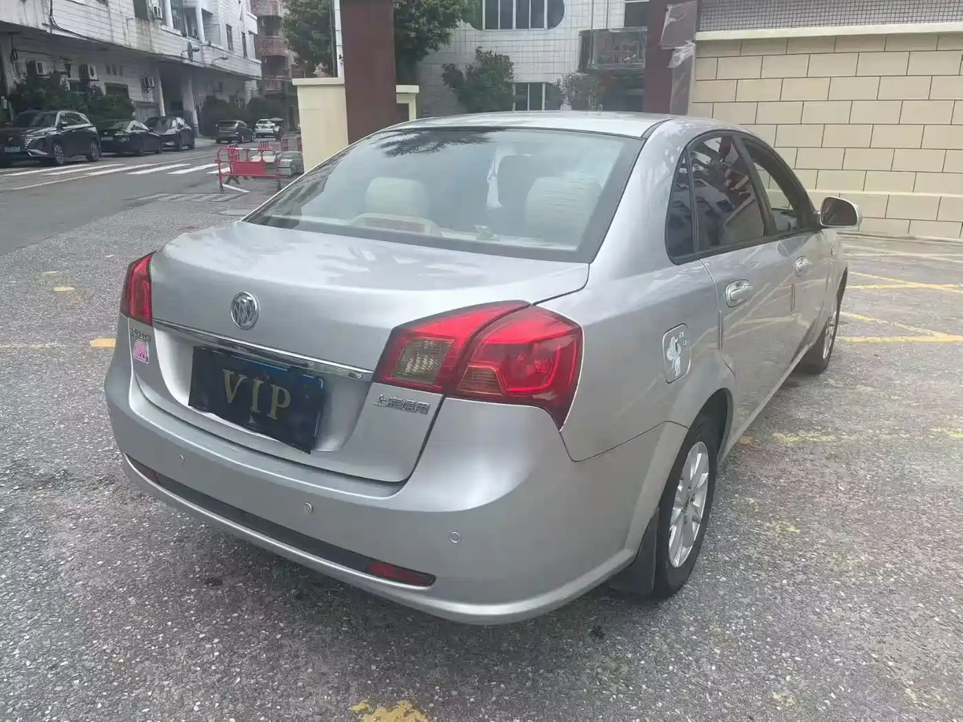 Buick Excelle 2013 1.5L Automatic Classic фото 4