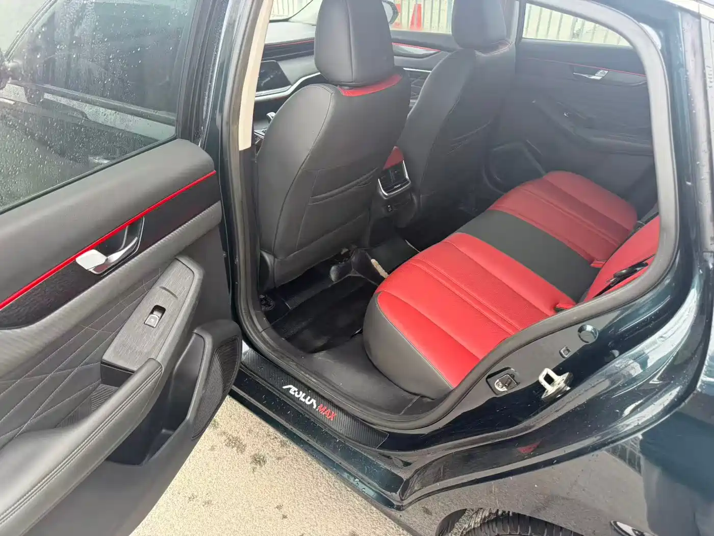 DONGFENG YI HYUN MAX