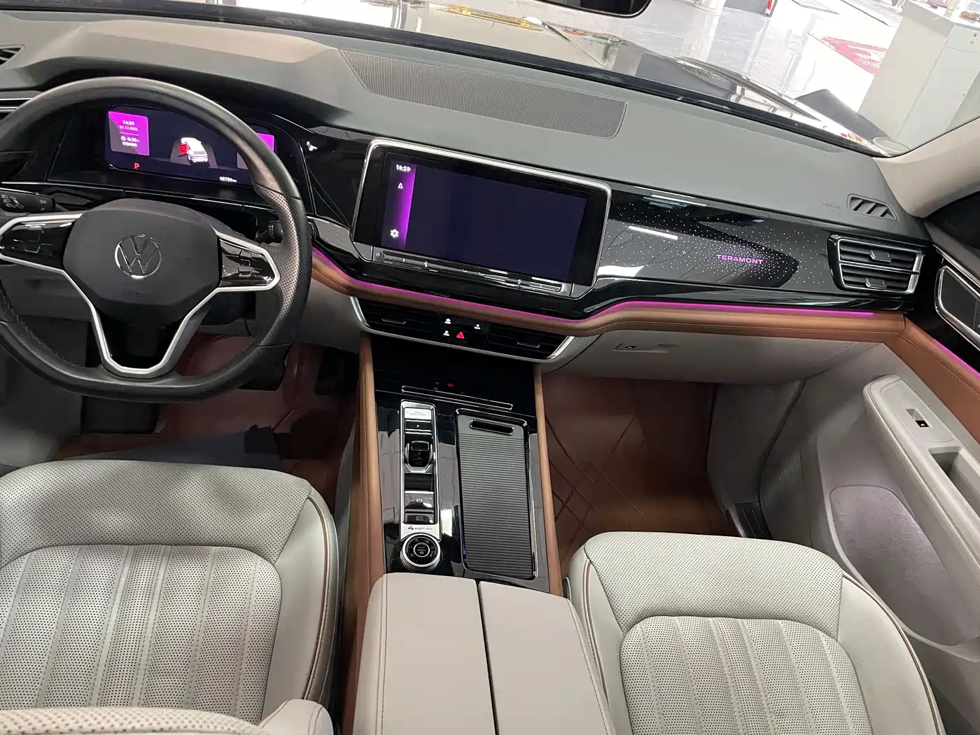 Volkswagen Teramont 2023 380TSI AWD Premium Luxury Edition фото 16