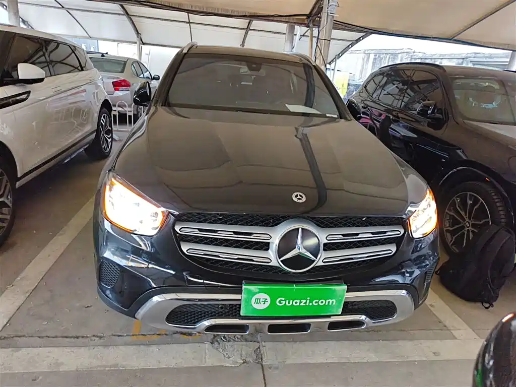 MERCEDES-BENZ GLC