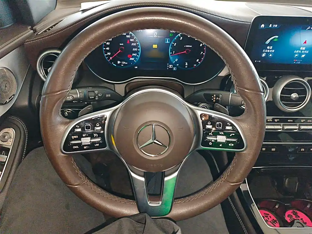 MERCEDES-BENZ GLC