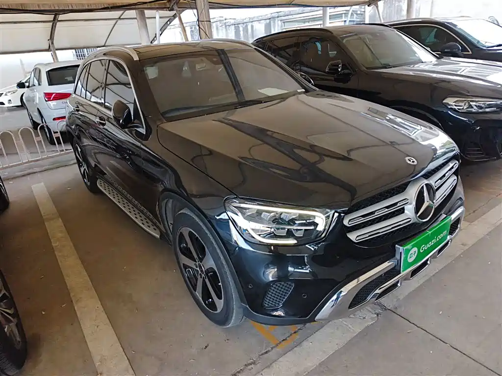 Фото 23 - Mercedes-Benz GLC