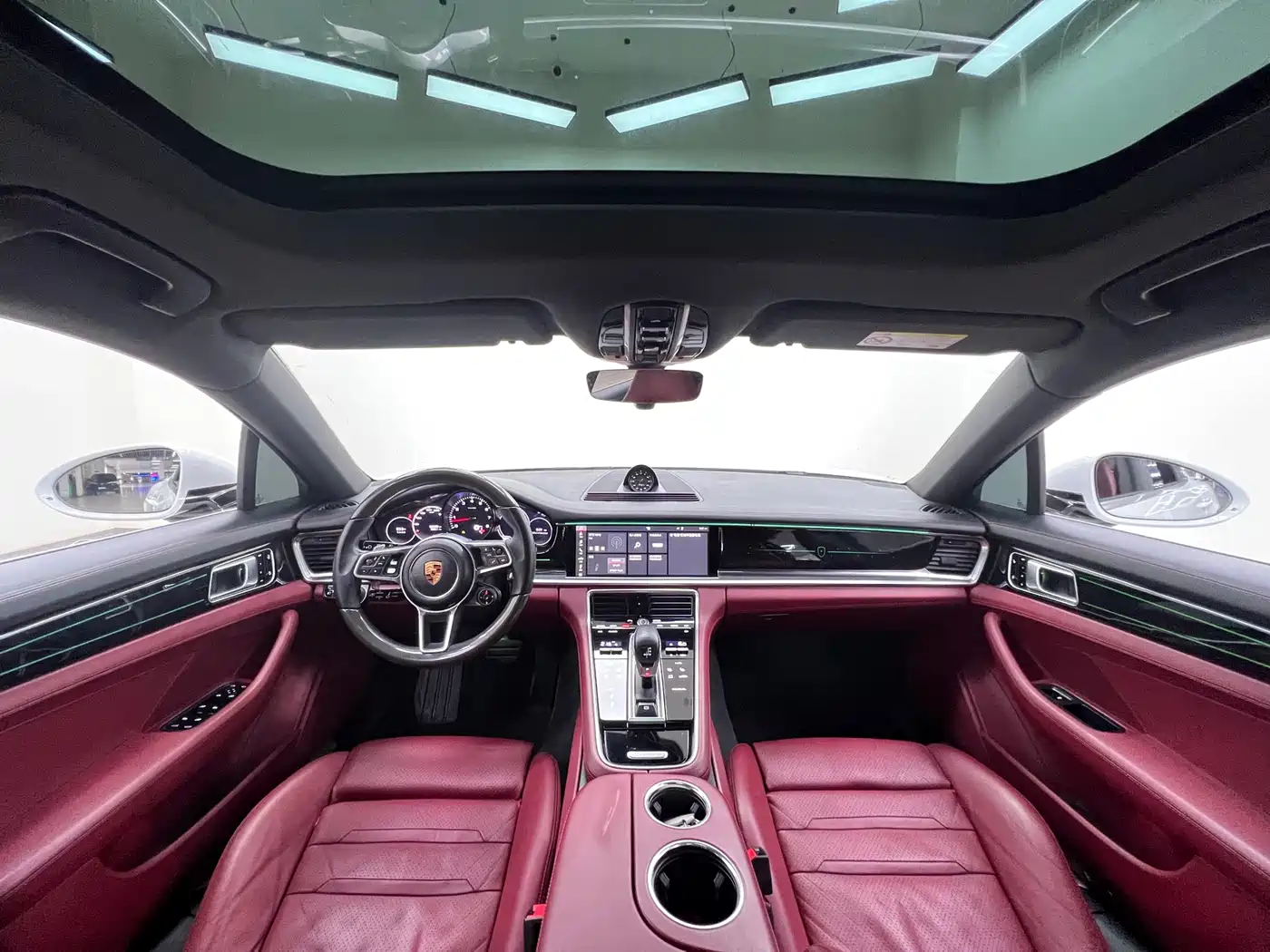 Porsche Panamera 2017 Panamera 3.0T фото 31